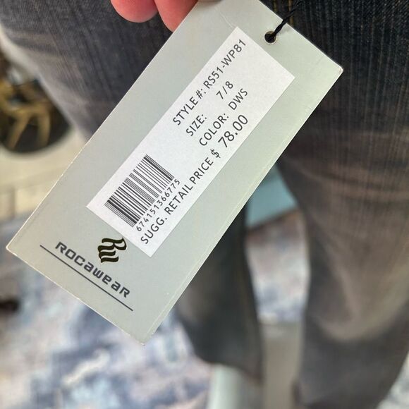 NWT!!! Roca Wear Jeans - Picture 2 of 9